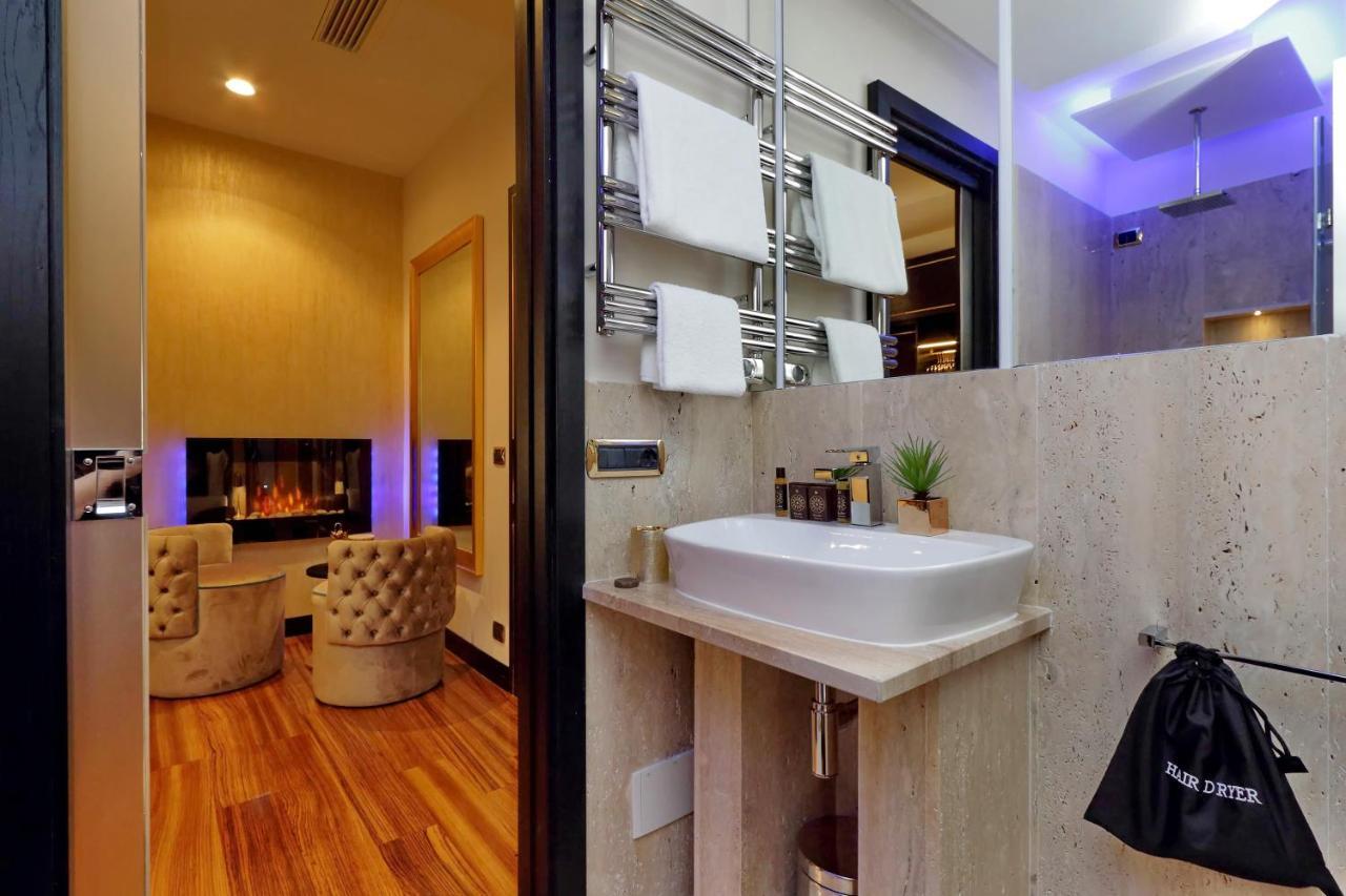 Spanish Hills Collection Luxury Suites & Jacuzzi Rzym Zewnętrze zdjęcie